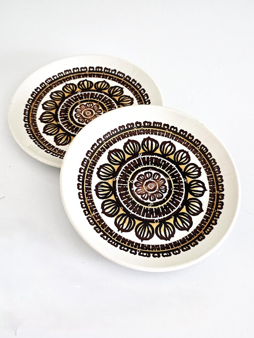 Biltons 70s Mandala brown & white side plates